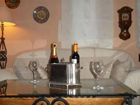 Casa Villamercedes Semesterbostad